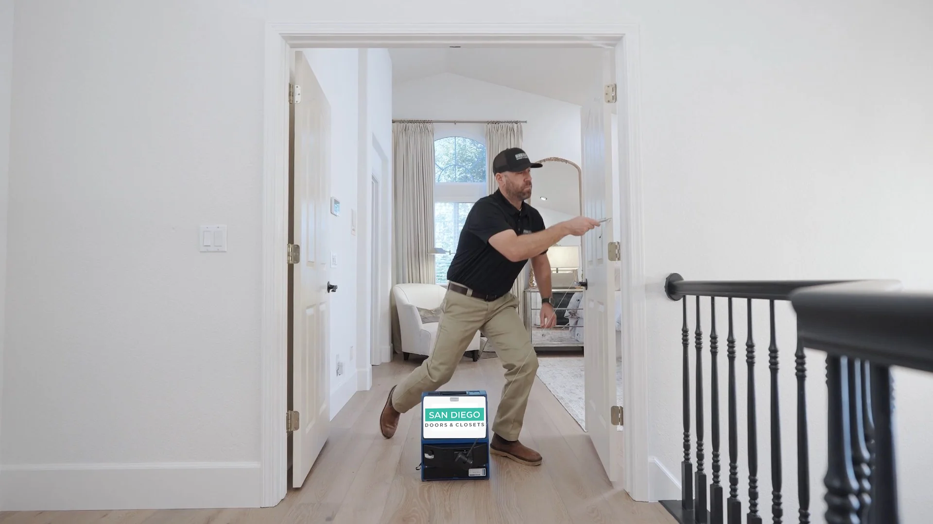 SDAC installer using 3D measuring technology in a customer's home